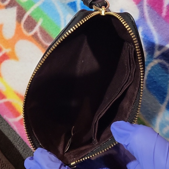 Coach Wristlet ๐ค - Picture 10 of 15